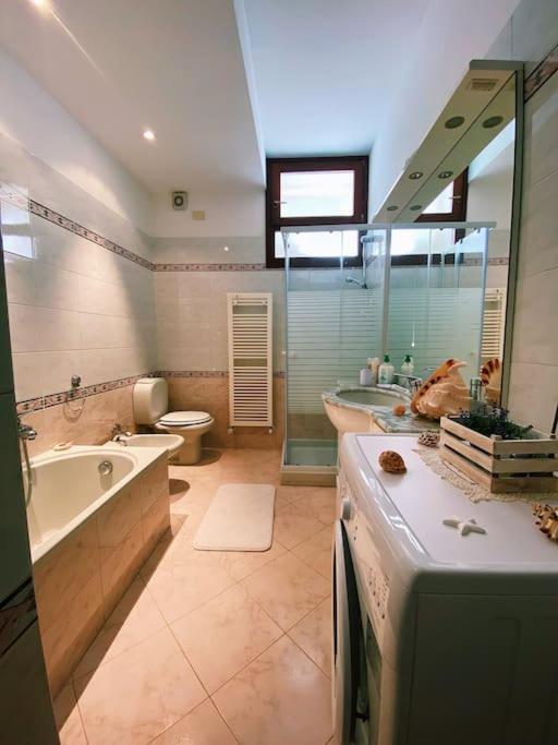 Fonzi'S House Apartment La Spezia Ngoại thất bức ảnh